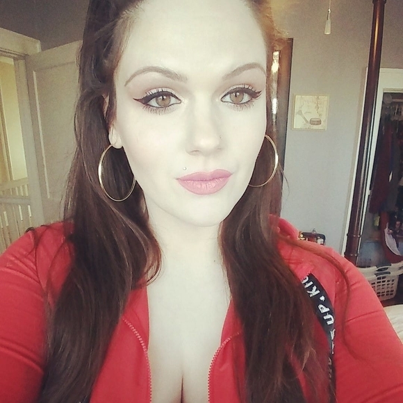 Meet your Posher, Dawn - Picture 1 of 1